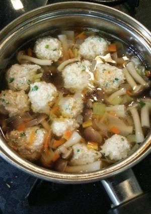 鶏豆腐団子、キノコの優しい味の中華スープ-レシピのメイン写真