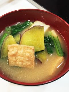 旨い!さつま芋と小松菜と厚揚げの味噌汁☆-レシピのメイン写真