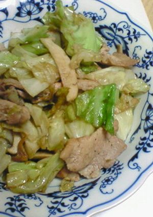 キャベツ・豚肉・キノコのバルサミコ和え-レシピのメイン写真