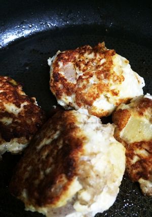 グッとヘルシーこんにゃくいりハンバーグ-レシピのメイン写真