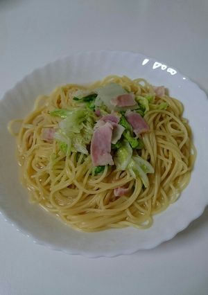 白菜とﾍﾞｰｺﾝのｽｰﾌﾟﾊﾟｽﾀ-レシピのメイン写真