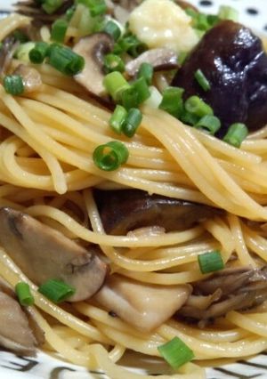 きのこ堪能＊生姜醤油風味の秋色パスタ-レシピのメイン写真