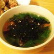 韓国のりとサニーレタスの中華スープ