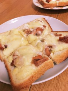 焼き鳥缶で、照り焼きトーストピザ。-レシピのメイン写真