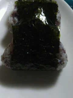 旦那のランチ☆ゆかりのおにぎり☆-レシピのメイン写真