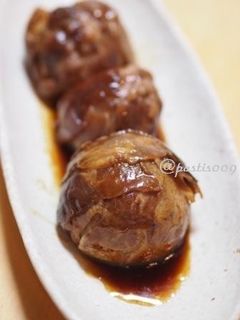 電子レンジで♪玉ねぎの丸ごと肉巻き甘辛煮-レシピのメイン写真