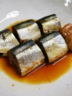 圧力鍋で♪骨まで柔らか秋刀魚の梅煮-レシピのメイン写真