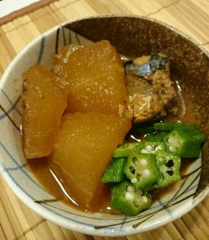 鯖の味噌煮缶と冬瓜で簡単煮物-レシピのメイン写真