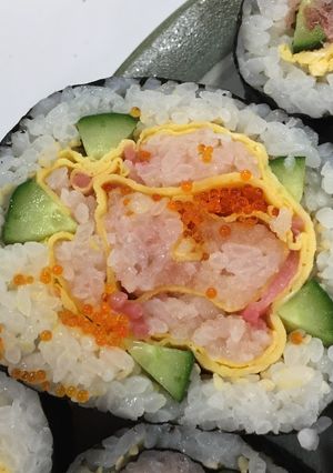 【飾り巻き寿司】バラの花-レシピのメイン写真