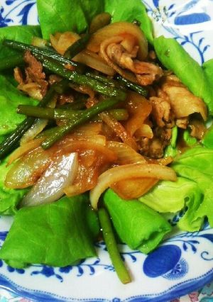ニンニクの芽とお肉炒め-レシピのメイン写真