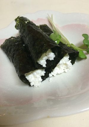超簡単カッテージチーズの海苔巻きおつまみ-レシピのメイン写真