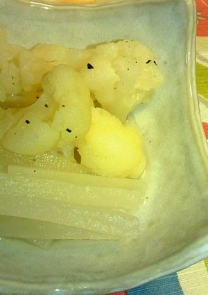 カリフラワーと大根の真っ白ピクルス☆-レシピのメイン写真