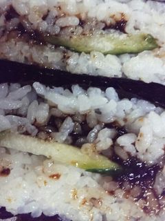 のりの佃煮ときゅうりのおにぎらず-レシピのメイン写真
