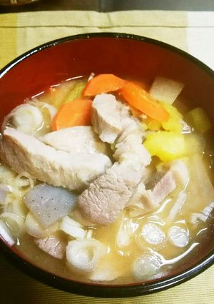 豚肉の味噌漬けで、豪快！プレミアム豚汁♪-レシピのメイン写真