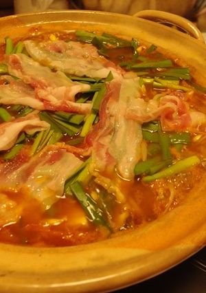 サッポロ一番みそら～めん♪でキムチ鍋-レシピのメイン写真