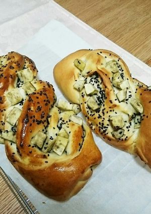 黒胡麻おさつぱん♡-レシピのメイン写真