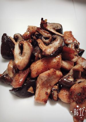 椎茸と鶏胸肉のさっぱり醤油炒め-レシピのメイン写真
