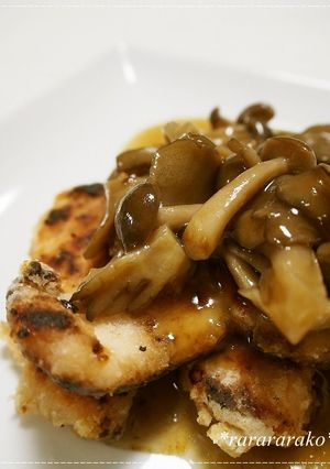 とろ～り！鶏胸肉のステーキ＊きのこソース-レシピのメイン写真