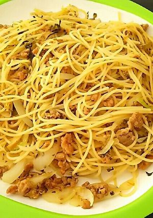 鶏そぼろ、玉ねぎ、高菜の和風パスタ-レシピのメイン写真