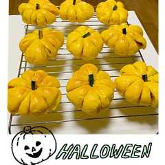 รูปของ ハロウィンの可愛いカボチャあんパン♡