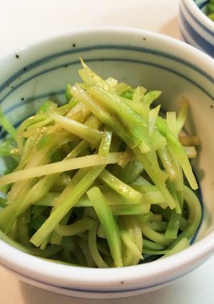 棄てないで!ブロッコリーの茎の炒め物☆-レシピのメイン写真