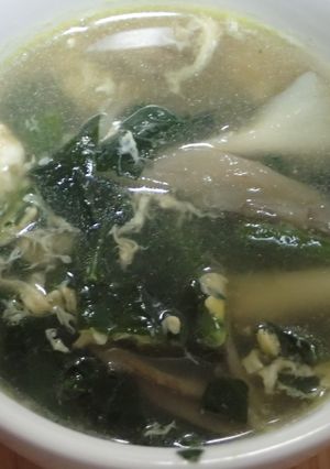 舞茸とほうれん草の中華スープ-レシピのメイン写真