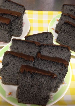 ハロウィン真っ黒竹炭カステラ-レシピのメイン写真