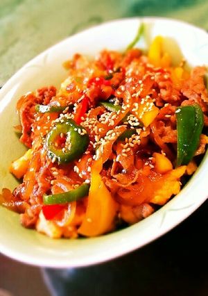 ぱぱっと簡単!豚のスタミナ丼-レシピのメイン写真