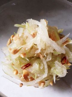 冬瓜でソムタム風サラダ-レシピのメイン写真