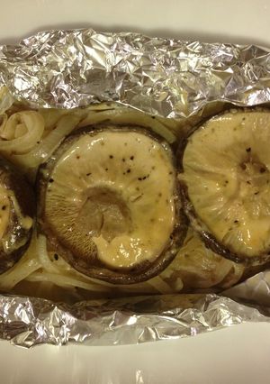 丸ごと しいたけのホイル焼き-レシピのメイン写真