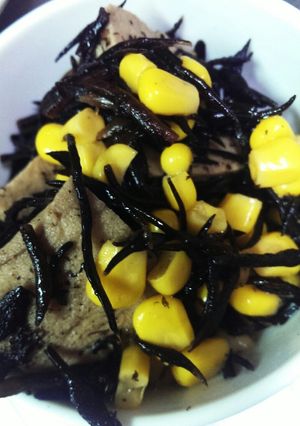 生ひじきと高野豆腐とコーンの煮物-レシピのメイン写真