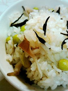 枝豆たっぷり炊き込みご飯♪-レシピのメイン写真