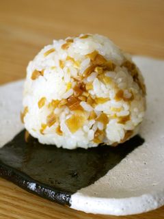 里山みょうがの醤油漬けおにぎり-レシピのメイン写真