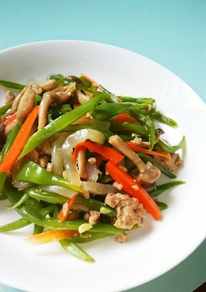 【 麺つゆで】豚ひき肉といんげんの炒め物-レシピのメイン写真