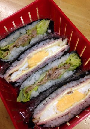 お肉＆ハムチーズ卵のおにぎらず♫-レシピのメイン写真
