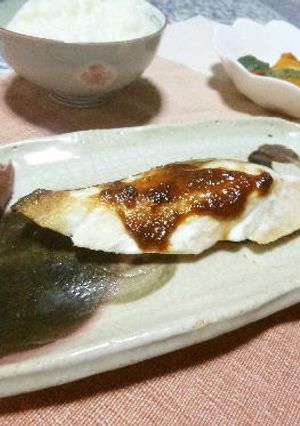 シルバー(銀ひらす)の甘辛味噌焼き-レシピのメイン写真