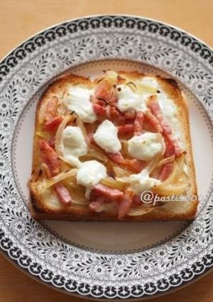 簡単♪タルトフランベ風トースト-レシピのメイン写真