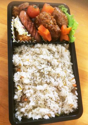 ベーコンシーチキンピラフ 炊飯器-レシピのメイン写真
