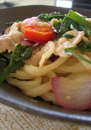 ナンプラーで焼きうどん-レシピのメイン写真