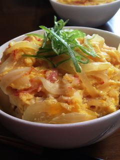 ランチに簡単!カニかまと豆腐の玉子丼-レシピのメイン写真
