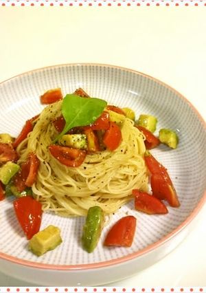 トマトとアボカドの冷製パスタ-レシピのメイン写真