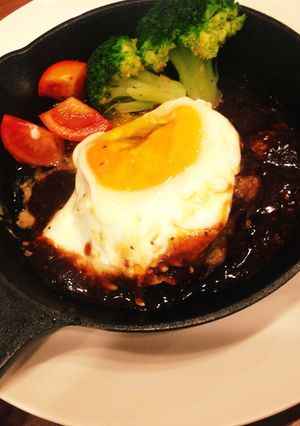 スキレットでジューシーハンバーグ☆-レシピのメイン写真