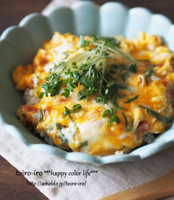 さっぱり！ハマる味☆梅シソ玉子丼 by トイロ 【クックパッド】 簡単