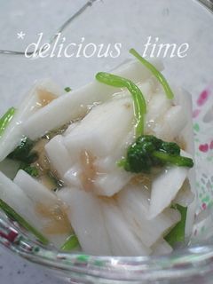 サブおかず☆長いもと三つ葉の梅肉あえ-レシピのメイン写真