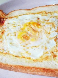 誰でも簡単☆目玉焼きトースト☆-レシピのメイン写真