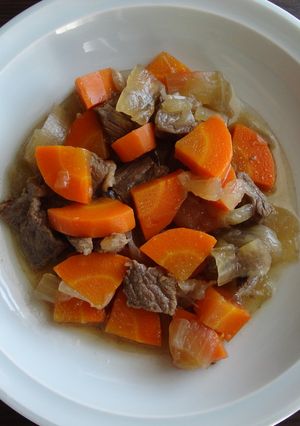じゃがいもなし☆肉じゃが味の煮物スープ？-レシピのメイン写真