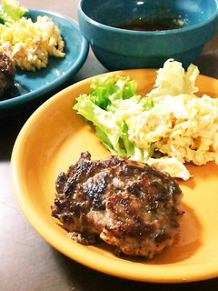 節約♪小間肉でハーフ&ハーフステーキ-レシピのメイン写真