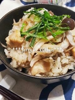 フライパンde鶏肉ときのこの炊き込みご飯-レシピのメイン写真