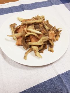 塩糀で旨さ倍増!舞茸のバター炒め-レシピのメイン写真
