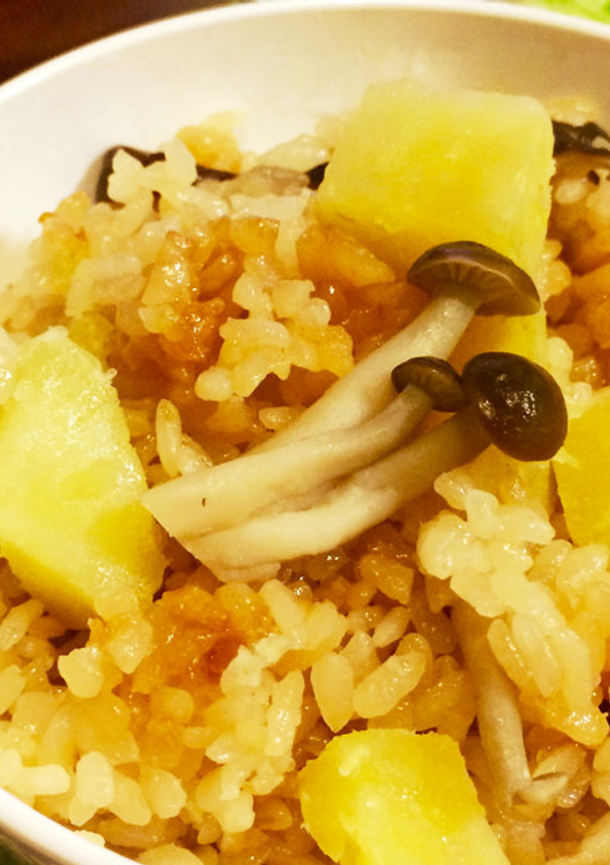 さつまいもとキノコの白だし炊き込みご飯-レシピのメイン写真